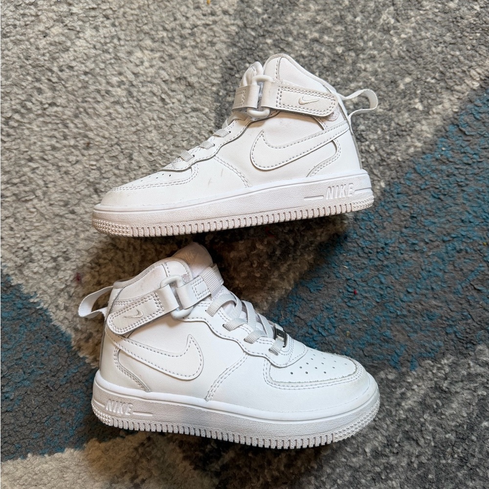 Nike Air Force 1 Mid-Top Kids White Sneakers